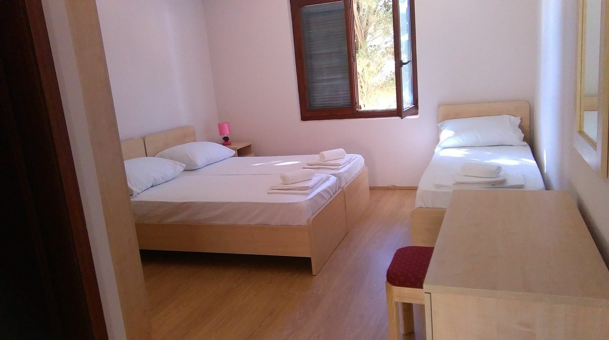 Resort Village T.N. Milna Vis Exterior photo